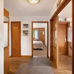 La Toura By Interhome 公寓