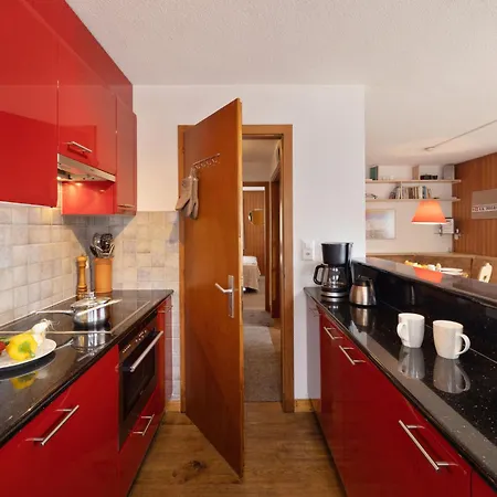 La Toura By Interhome شقة *