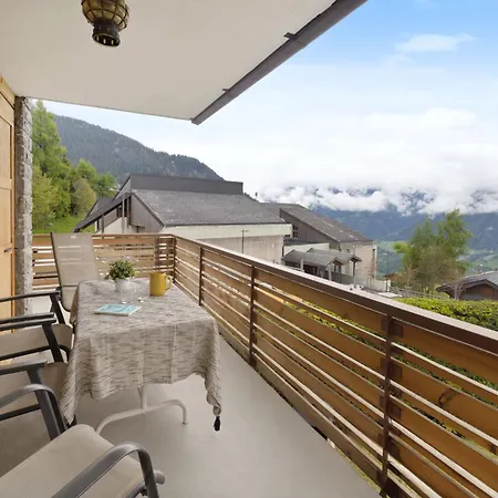 La Toura By Interhome شقة فيربير